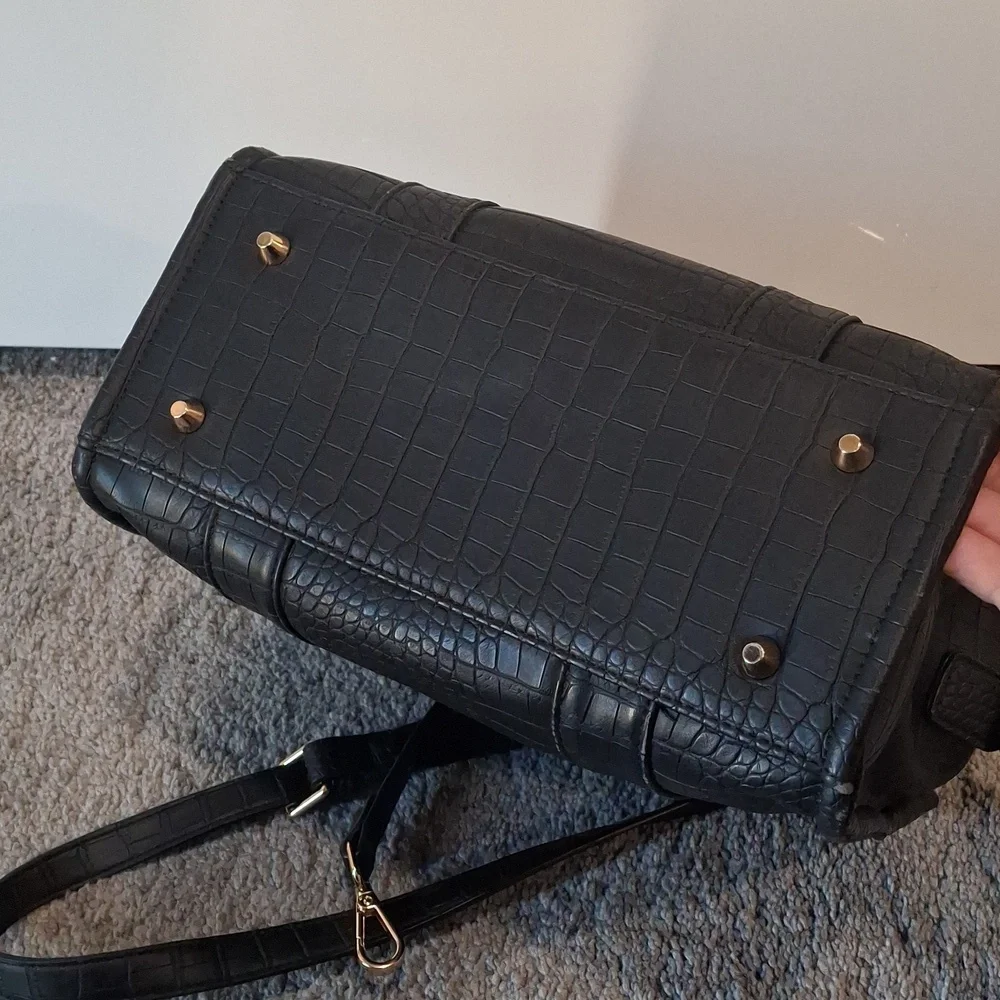 Aria tori bag midnight croc